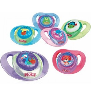 NUBY Sucette en silicone classique orthodentique avec picots de massage et couvercle de protection 6-36m Réf: ID92993MOS