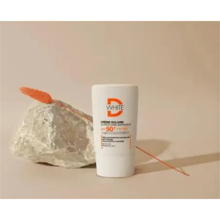 DWHITE CREME SOLAIRE MATIFIANTE SPF50+ PEAUX MIXTES A GRASSES 40ML